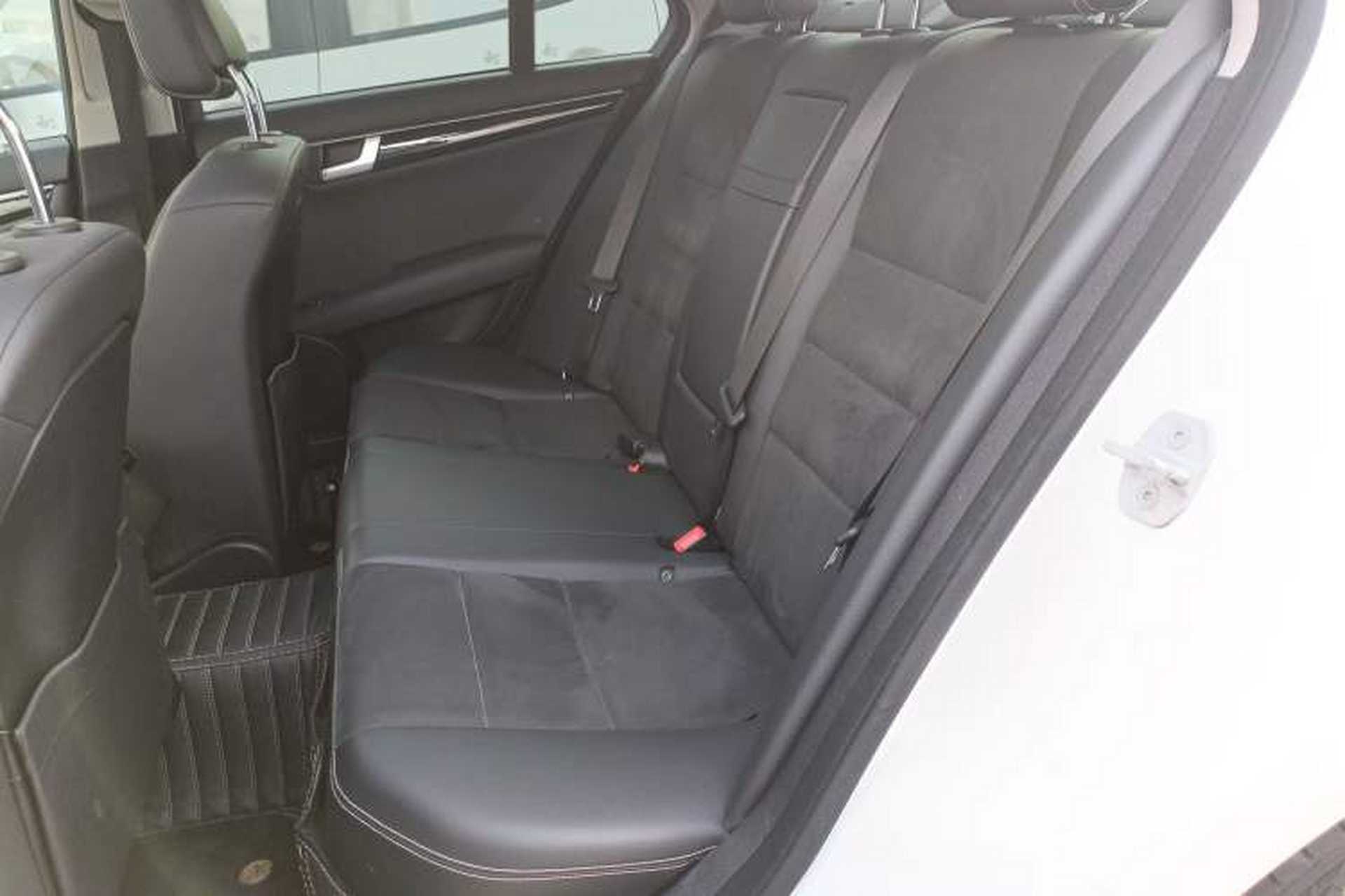 Used Mercedes-Benz C-Class 2013 C 260 Fashion Edition Grand Edition Left Rear Seat