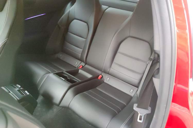 Used Mercedes-Benz C-Class 2013 C 180 Coupe Left Rear Seat
