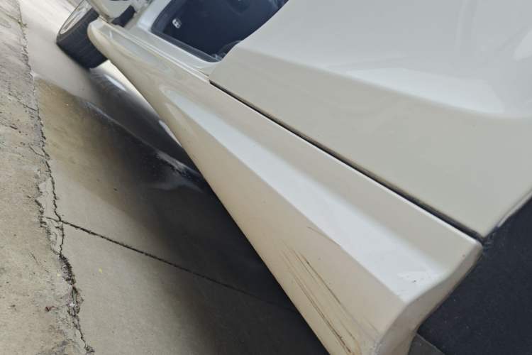 Used Mercedes-Benz C-Class 2013 C 180 Coupe Left Side Sill