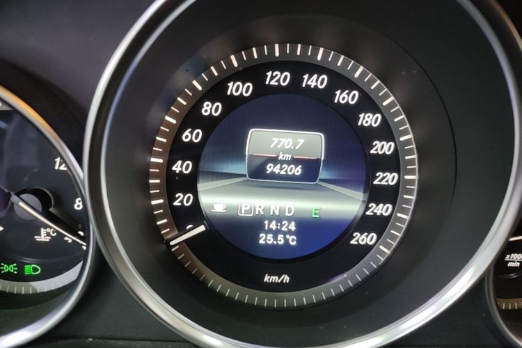 Used Mercedes-Benz C-Class 2013 C 180 CGI Classic Odometer Close Up