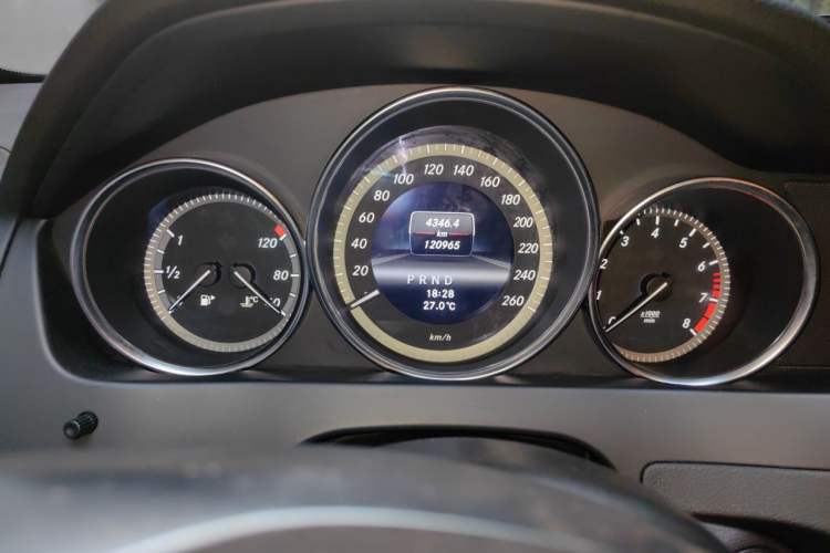 Used Mercedes-Benz C-Class 2013 C 180 Classic Grand Edition Odometer Close Up