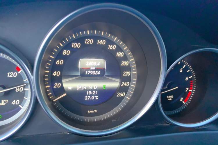 Used Mercedes-Benz C-Class 2013 C 180 CGI Classic Odometer Close Up