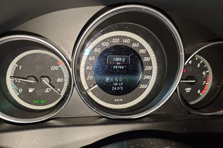 Used Mercedes-Benz C-Class 2013 C 180 Classic Grand Edition Odometer Close Up