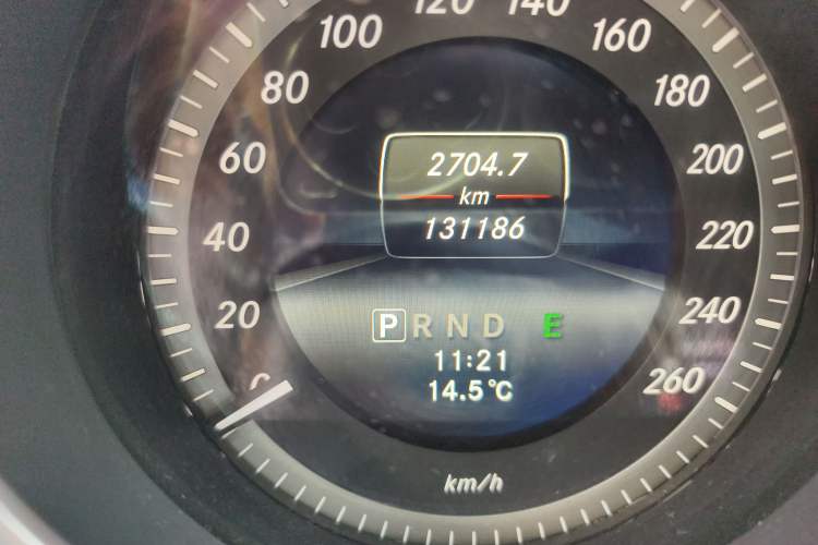 Used Mercedes-Benz C-Class 2013 C 180 Classic Grand Edition Odometer Close Up