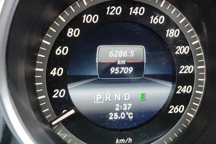 Used Mercedes-Benz C-Class 2013 C 180 Classic Grand Edition Odometer Close Up
