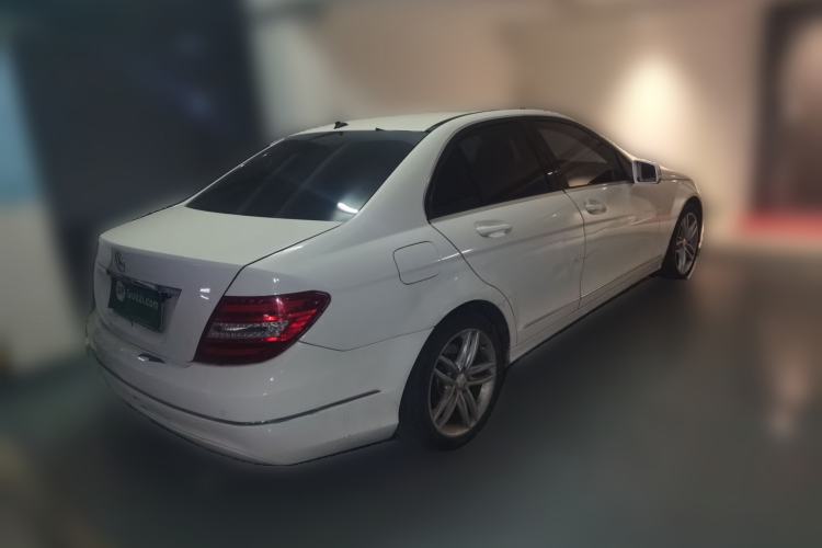 Used Mercedes-Benz C-Class 2013 C 260 CGI Fashion Model Rear Right 45 Deg
