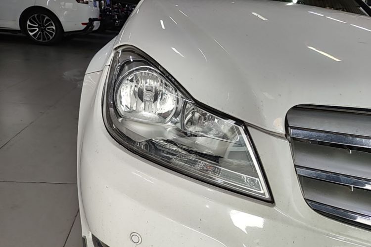Used Mercedes-Benz C-Class 2013 C 180 CGI Classic Right Front Headlight