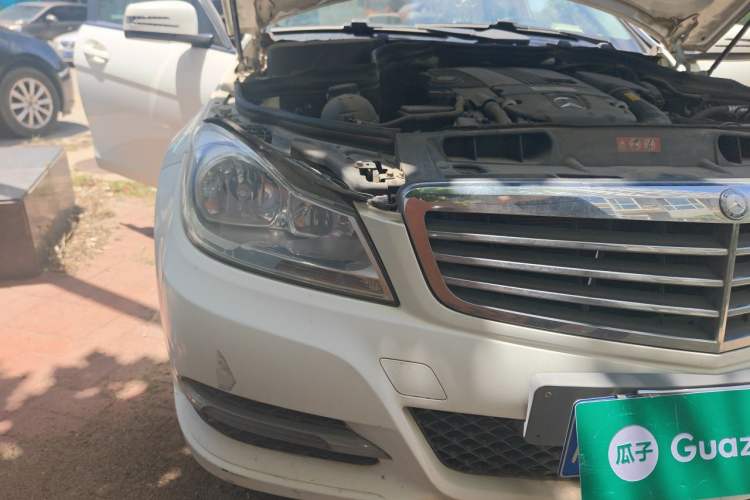Used Mercedes-Benz C-Class 2013 C 180 CGI Classic Right Front Headlight