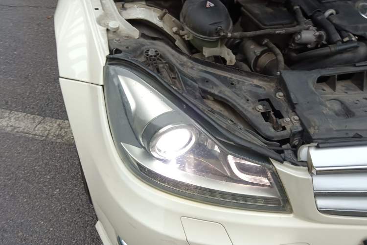 Used Mercedes-Benz C-Class 2013 C 180 Coupe Right Front Headlight