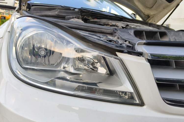 Used Mercedes-Benz C-Class 2013 C 180 CGI Classic Right Front Headlight