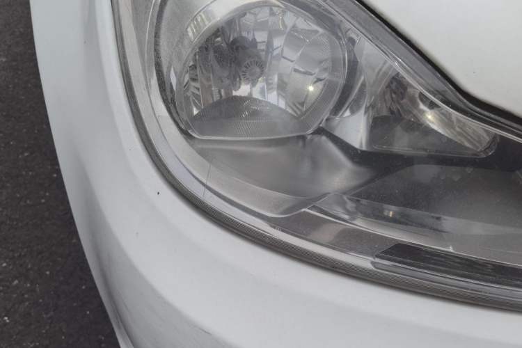 Used Mercedes-Benz C-Class 2013 C 180 CGI Classic Right Front Headlight
