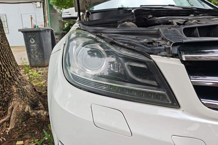 Used Mercedes-Benz C-Class 2013 C 260 CGI Fashion Model Right Front Headlight