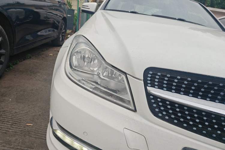 Used Mercedes-Benz C-Class 2013 C 260 CGI Elegant Model Right Front Headlight