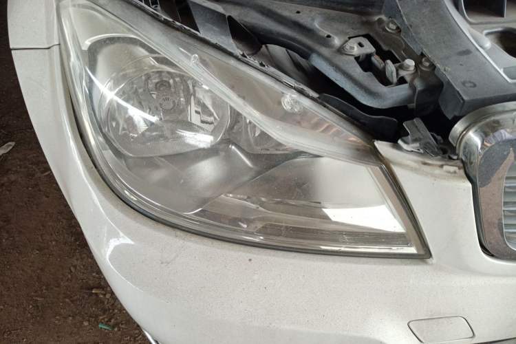 Used Mercedes-Benz C-Class 2013 C 260 CGI Elegant Model Right Front Headlight