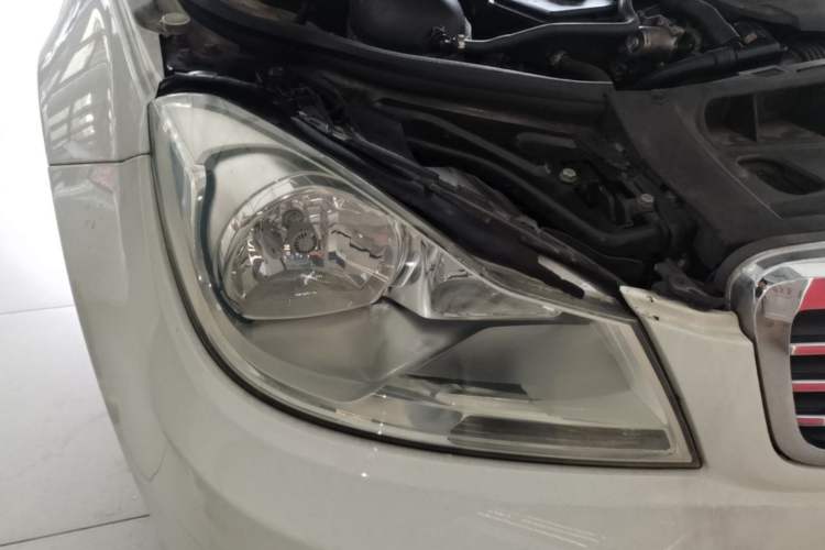 Used Mercedes-Benz C-Class 2013 C 180 Classic Grand Edition Right Front Headlight