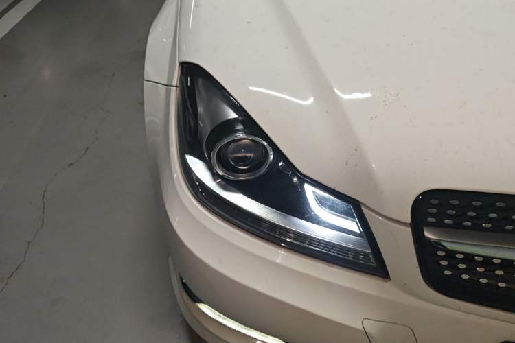 Used Mercedes-Benz C-Class 2013 C 180 Coupe Right Front Headlight