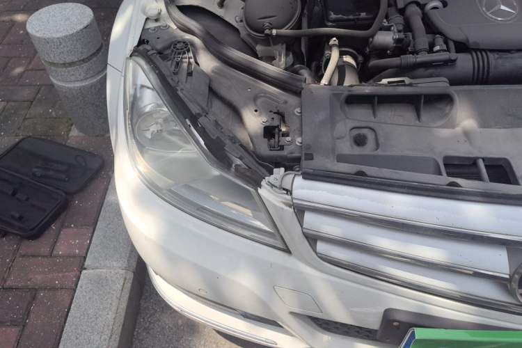 Used Mercedes-Benz C-Class 2013 C 260 CGI Elegant Model Right Front Headlight