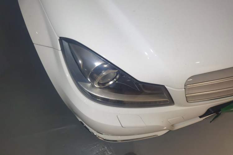 Used Mercedes-Benz C-Class 2013 C 260 CGI Fashion Model Right Front Headlight