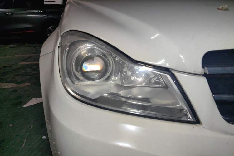 Used Mercedes-Benz C-Class 2013 C 180 CGI Classic Right Front Headlight
