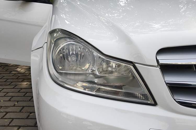 Used Mercedes-Benz C-Class 2013 C 180 Classic Grand Edition Right Front Headlight
