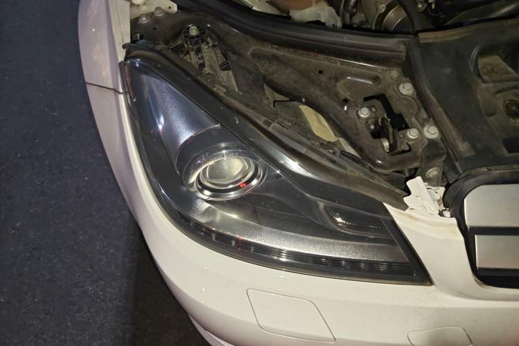 Used Mercedes-Benz C-Class 2013 C 180 Coupe Right Front Headlight