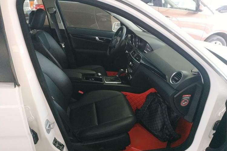 Used Mercedes-Benz C-Class 2013 C 180 Classic Grand Edition Right Front Seat