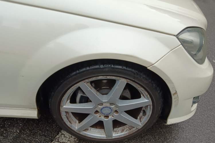 Used Mercedes-Benz C-Class 2013 C 180 Coupe Right Front Wheel Hub