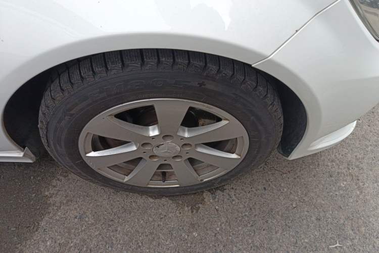 Used Mercedes-Benz C-Class 2013 C 180 CGI Classic Right Front Wheel Hub