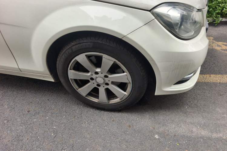 Used Mercedes-Benz C-Class 2013 C 180 CGI Classic Right Front Wheel Hub