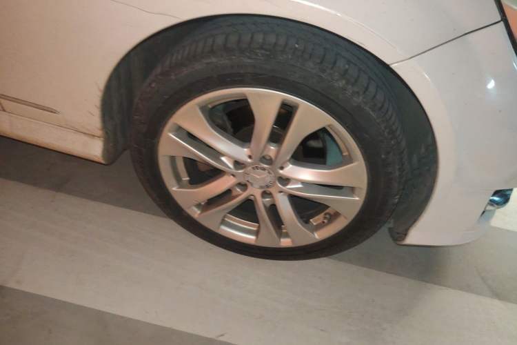 Used Mercedes-Benz C-Class 2013 C 260 Fashion Edition Grand Edition Right Front Wheel Hub