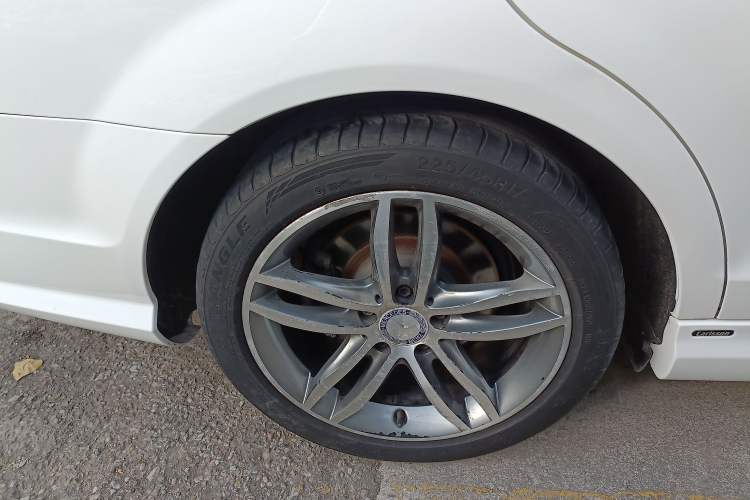 Used Mercedes-Benz C-Class 2013 C 260 Fashion Edition Grand Edition Right Rear Wheel Hub