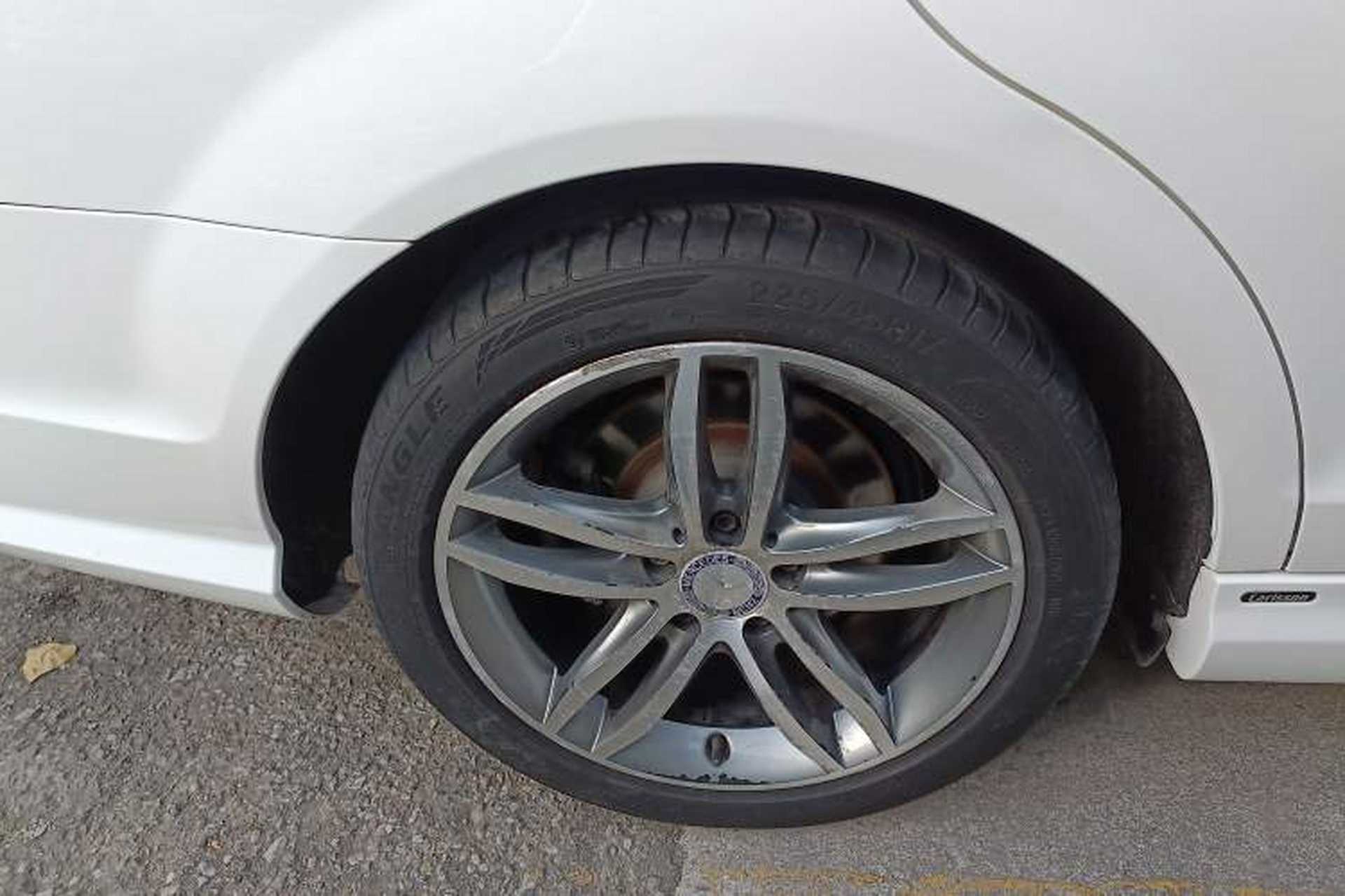 Used Mercedes-Benz C-Class 2013 C 260 Fashion Edition Grand Edition Right Rear Wheel Hub