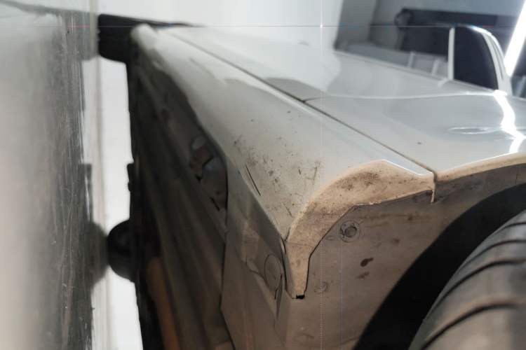 Used Mercedes-Benz C-Class 2013 C 180 Coupe Right Side Sill
