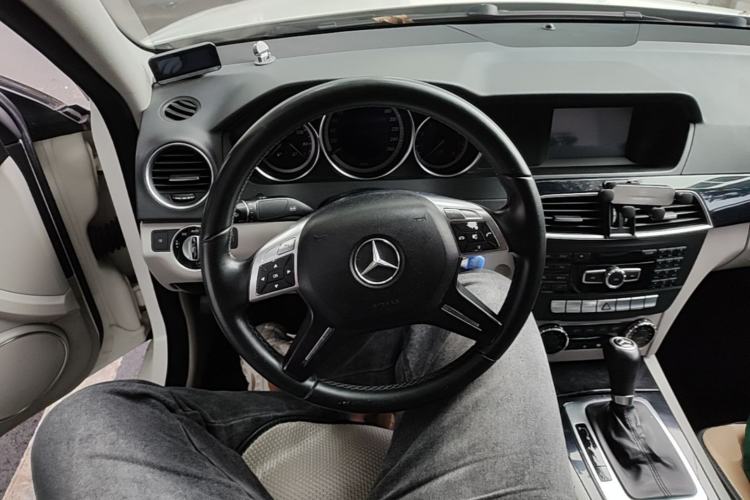 Used Mercedes-Benz C-Class 2013 C 180 CGI Classic Steering Wheel