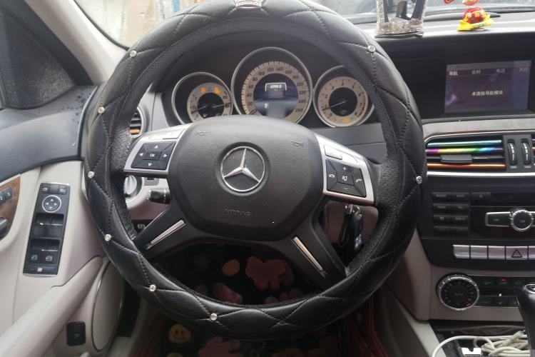 Used Mercedes-Benz C-Class 2013 C 260 Elegant Grand Edition Steering Wheel