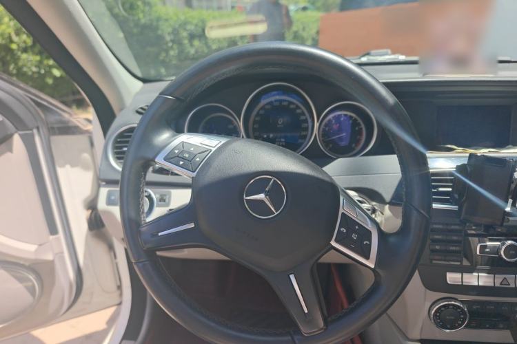 Used Mercedes-Benz C-Class 2013 C 180 CGI Classic Steering Wheel