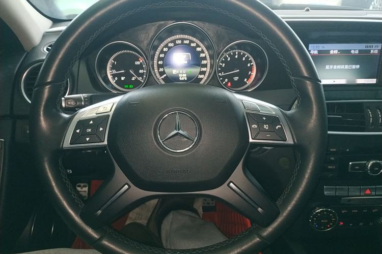 Used Mercedes-Benz C-Class 2013 C 180 Classic Grand Edition Steering Wheel