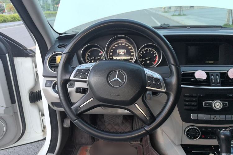 Used Mercedes-Benz C-Class 2013 C 180 CGI Classic Steering Wheel