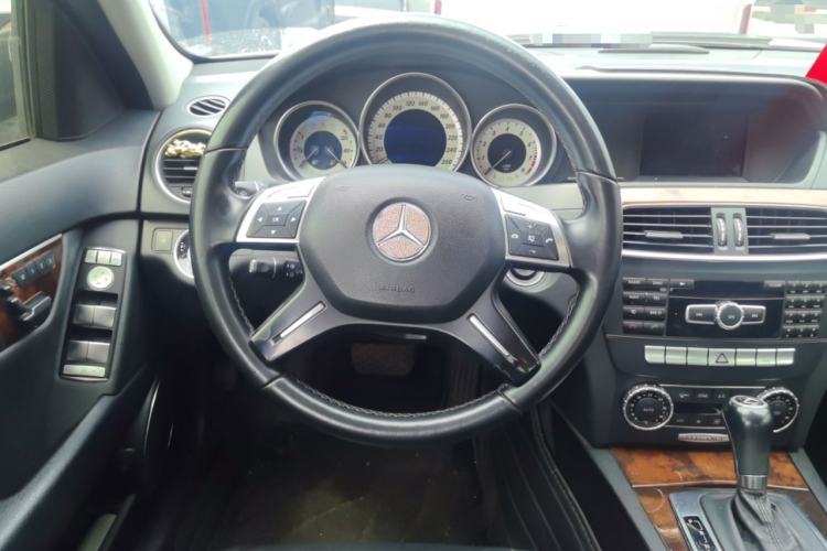 Used Mercedes-Benz C-Class 2013 C 260 CGI Elegant Model Steering Wheel