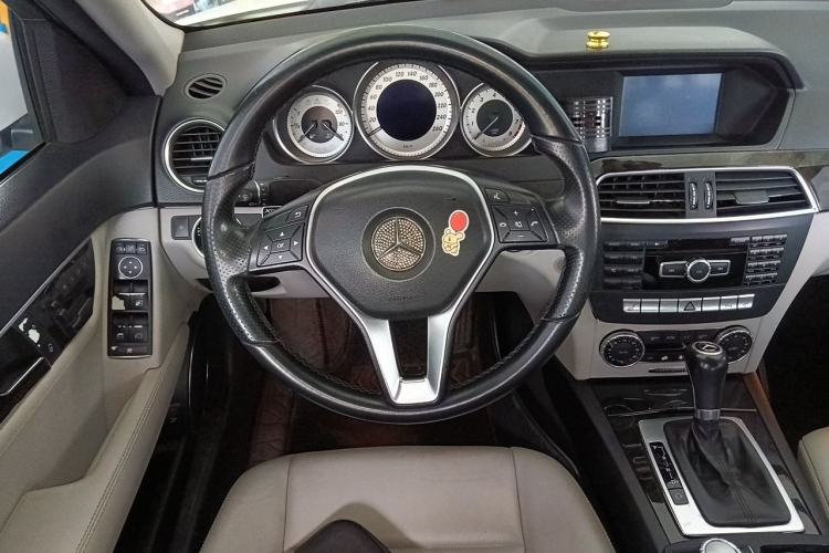 Used Mercedes-Benz C-Class 2013 C 260 CGI Fashion Model Steering Wheel