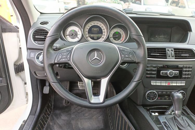 Used Mercedes-Benz C-Class 2013 C 260 Fashion Edition Grand Edition Steering Wheel
