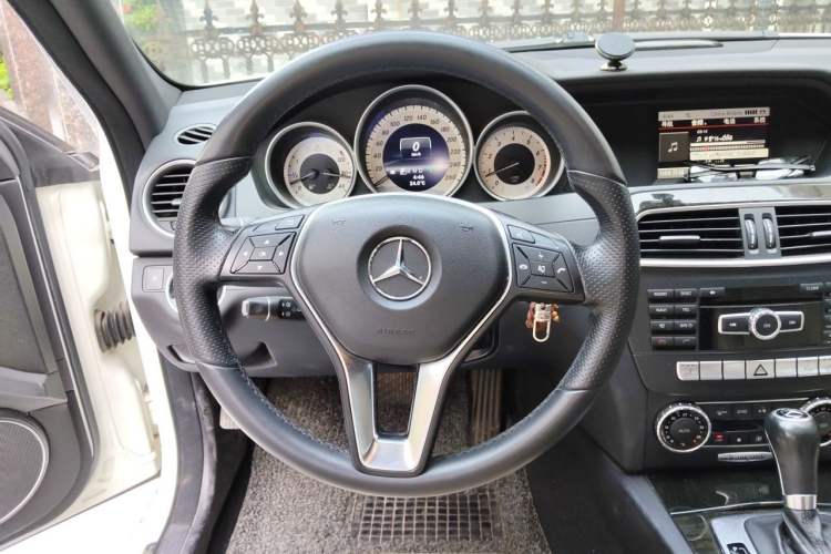 Used Mercedes-Benz C-Class 2013 C 260 CGI Fashion Model Steering Wheel