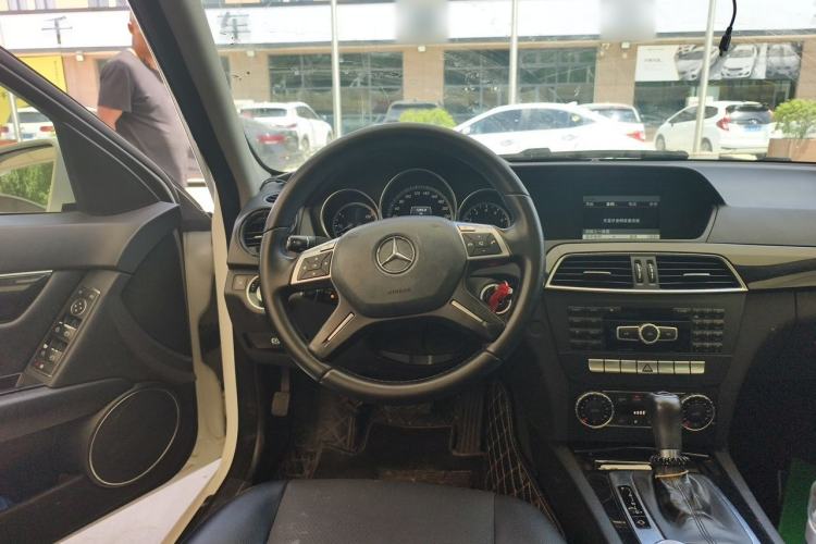 Used Mercedes-Benz C-Class 2013 C 180 CGI Classic Steering Wheel