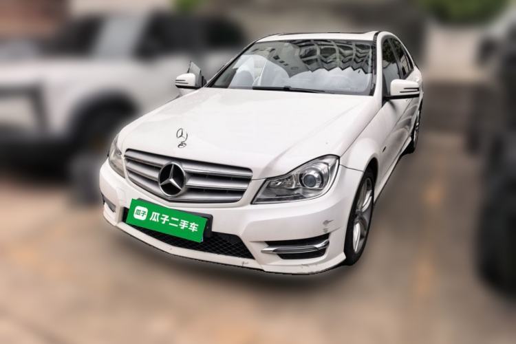Używany Mercedes-Benz C-Class 2013 C 180 Classic Grand Edition Guazi used car, China used car export, Used car for sale, Used cars, Cheapest cars for sale