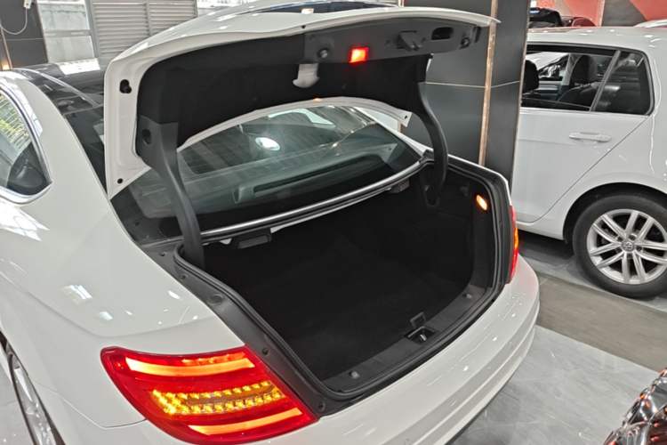 Used Mercedes-Benz C-Class 2013 C 180 Coupe Trunk