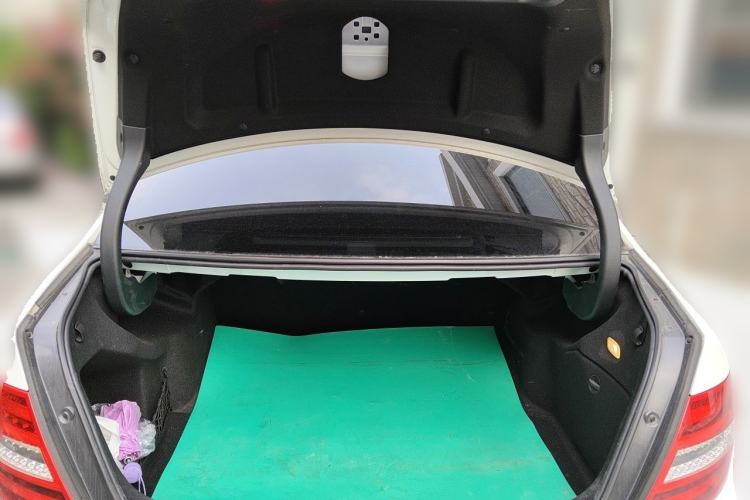 Used Mercedes-Benz C-Class 2013 C 260 CGI Fashion Model Trunk
