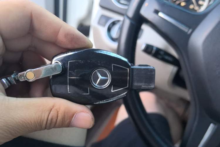 Used Mercedes-Benz C-Class 2013 C 180 CGI Classic Vehicle Key