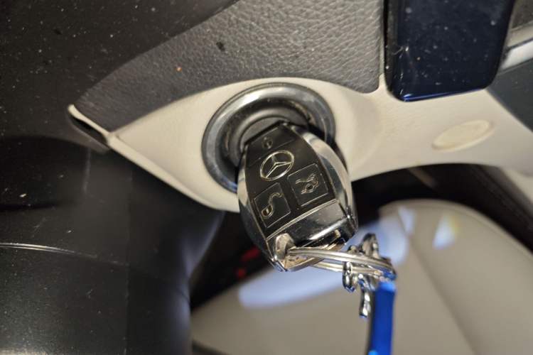 Used Mercedes-Benz C-Class 2013 C 180 Classic Grand Edition Vehicle Key