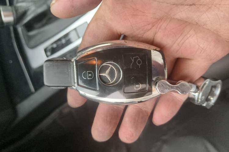 Used Mercedes-Benz C-Class 2013 C 180 Classic Grand Edition Vehicle Key
