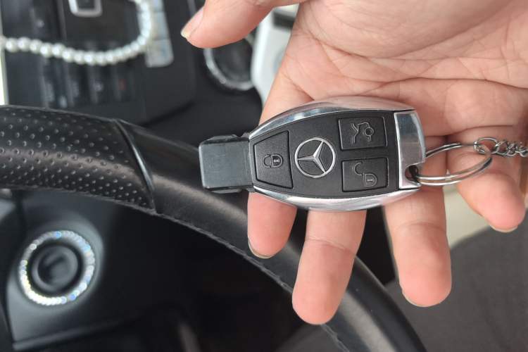 Used Mercedes-Benz C-Class 2013 C 260 CGI Fashion Model Vehicle Key